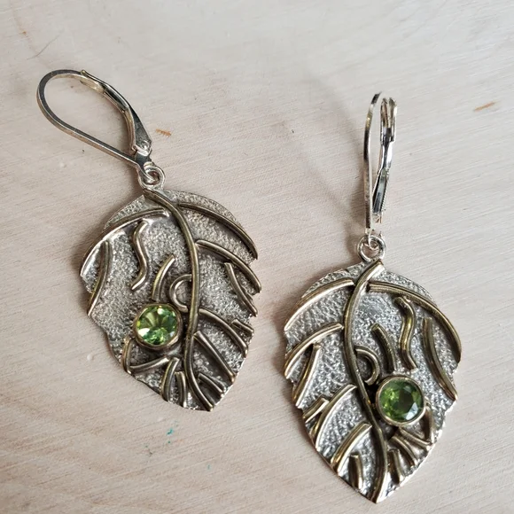 Sterling Silver 925 Leaf Peridot Dangle Earrings - Picture 2 of 4